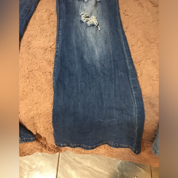 Flare Cute Ripped Jeans - Picture 5 of 6